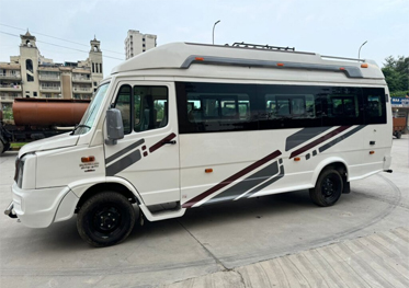 cabs in gulmarg