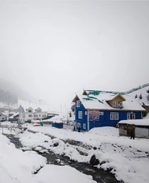 Paradise on Earth Kashmir Tour Package from Mumbai 