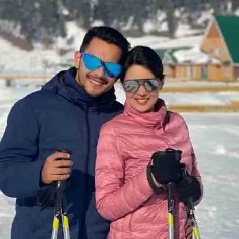 Kashmir Honeymoon Packages